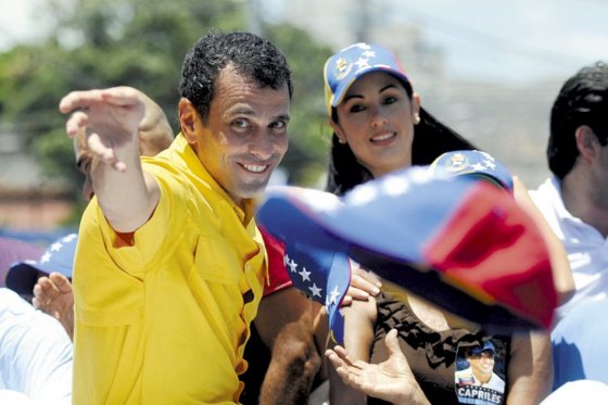 "Las Farc están llamando a votar por mentira fresca", dijo el candidato de la oposición en referencia a Nicolás Maduro.