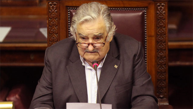 "Yo no soy pobre. Pobres son los que precisan mucho para vivir, esos son los verdaderos pobres, yo tengo lo suficiente", dijo Mujica en una entrevista a la agencia china Xinhua, citada por el portal de noticias Actualidad.rt.com