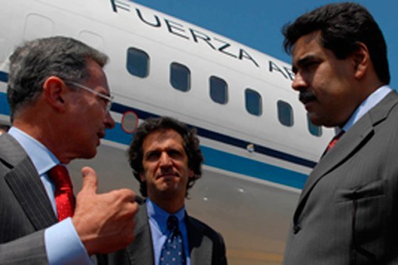 El expresidente defendió la reunión del presidente Juan Manuel Santos con Henrique Capriles.