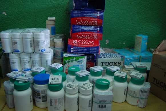 Algunos de los medicamentos donados.
