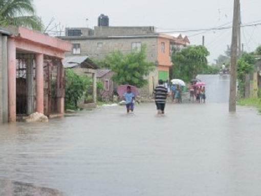 Méndez dijo que se mantiene el alerta roja para el Distrito Nacional, La Altagracia, San Cristóbal, Santo Domingo, Peravía, San Pedro de Macorís, La Romana, Azua, Barahona y Pedernales.