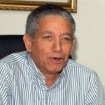 “Pienso que la intensión de Vargas Maldonado de involucrar al Presidente de la República y al gobierno en los asuntos internos del PRD no va a prosperar”, expresó Guzmán.