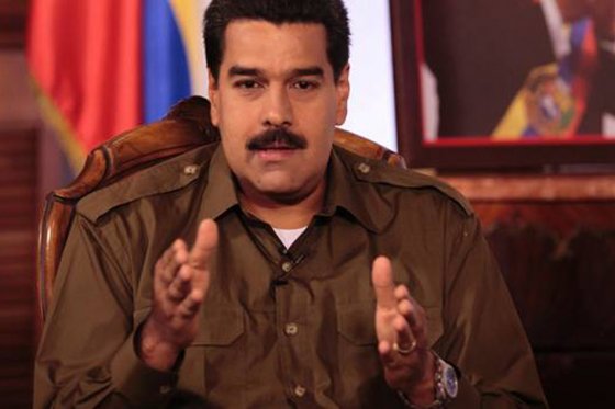 Estados Unidos, primer socio comercial de Venezuela -al que compra unos 900.000 barriles diarios de petróleo en efectivo-, había advertido sobre las"graves dificultades" que se generarían con el país que recibiera al prófugo informático Snowden.