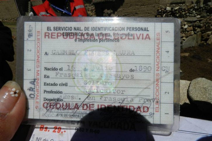 La cédula de identidad que expresa la fecha de su nacimiento. Saque usted cuenta...