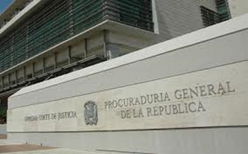 Indicó que solo en lo que va de año han llegado 20 denuncias y querellas de diferentes instituciones y funcionarios, que comprenden alegadas violaciones a la Ley de Contrataciones Públicas, uso irregular de fondos, situaciones que conllevan sobornos, sobrevaluación de obras y pagos en excesos por obras contratadas, entre otros.