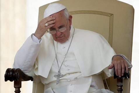 El sumo pontífice se refirió a los sacerdotes y obispos que se aprovechan de sus privilegios.