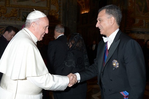 La Secretaría de Estado de la Santa Sede trasmitió al Embajador Dominicano ante la Santa Sede “la profunda gratitud del Papa Francisco” por la nota que le enviara el 30 de diciembre 2013.