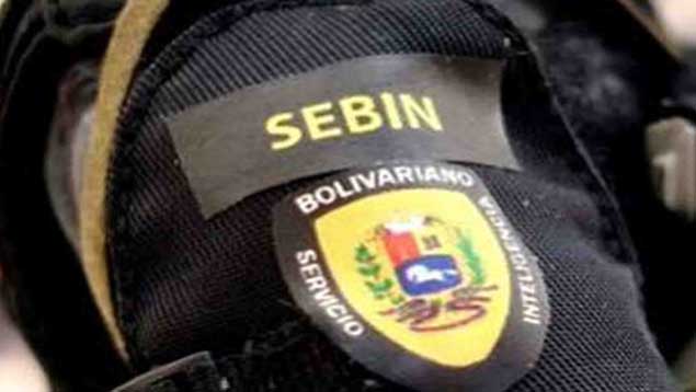 Aseguró que el director de Servicio Bolivariano de Inteligencia había ordenado no salir Leer más en: http://www.ultimasnoticias.com.ve/noticias/actualidad/politica/maduro-senala-a-funcionarios-del-sebin-de-incumpli.aspx#ixzz2tdnBRU00