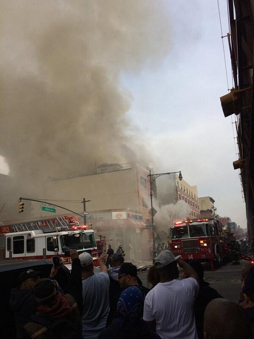 Al menos 11 personas habrían resultado heridas, según reportaron los bomberos.