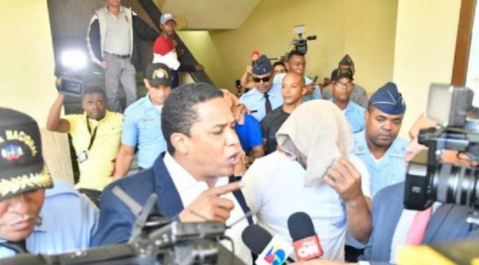 Aplazan medida de coerción contra Octavio Dotel y otros tres imputados por el caso de César el Abusador