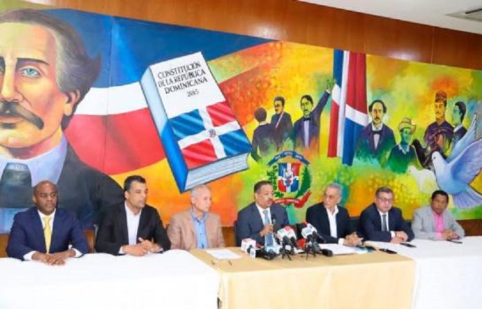 EQUIPO POLITICO LEONEL