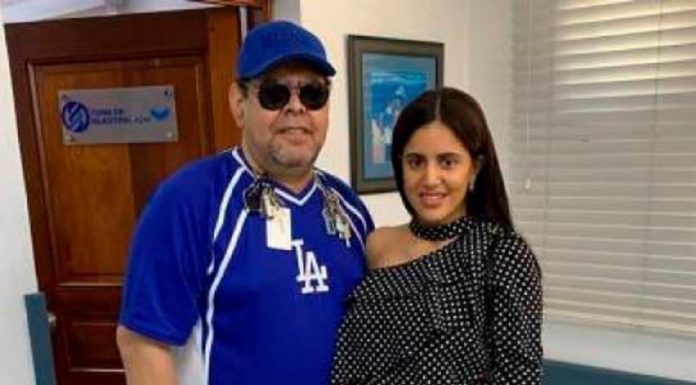 Fernando Villalona vuelve a someterse a prueba de ADN a petición de su supuesta hija