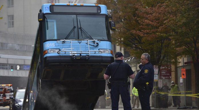 Boquete se traga guagua en Pennsylvania