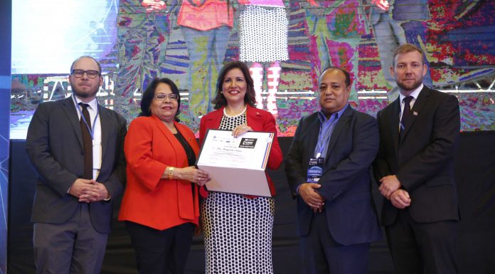 Margarita Cedeño advierte uso irresponsable de la tecnología tiene graves efectos en la humanidad