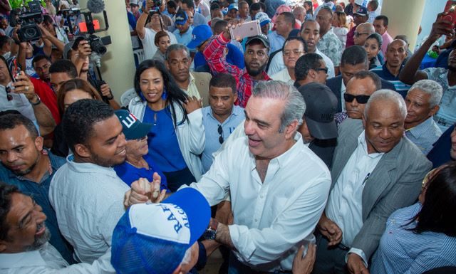 Luis Abinader afirma cierra el año con casi el 50% de preferencia electoral