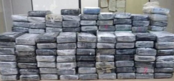 Autoridades incautan 162,3 kilos de cocaína lancha procedía de Colombia