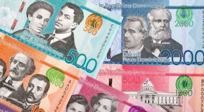 Miles empleados del Estado dominicano siguen sin cobrar