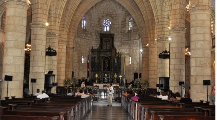 Los templos católicos República Dominicana reabrirán el 3 de junio con el 30 % de su capacidad