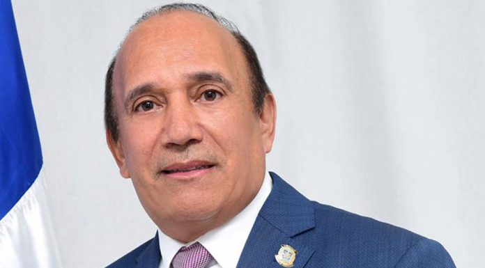 Diputado de Fuerza del Pueblo, Alfredo Rodríguez Azcona, pide a JCE ampliar horario de elecciones en exterior para evitar exclusión de votantes