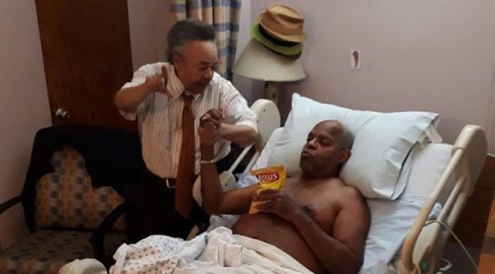 Activistas deploran Consulado Dominicano en New York abandona teatrista y comediante Ramón Asencio (Tano Kao)