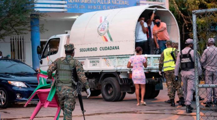 Detienen 531 personas en segunda noche toque de queda por Covid-19