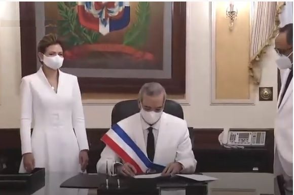 Designan 8 funcionarios Procuraduría y nuevo personal despacho presidencial