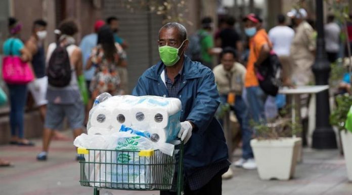 Salud Pública en la República Dominicana notifica 25 muertes más y 806 nuevos contagios