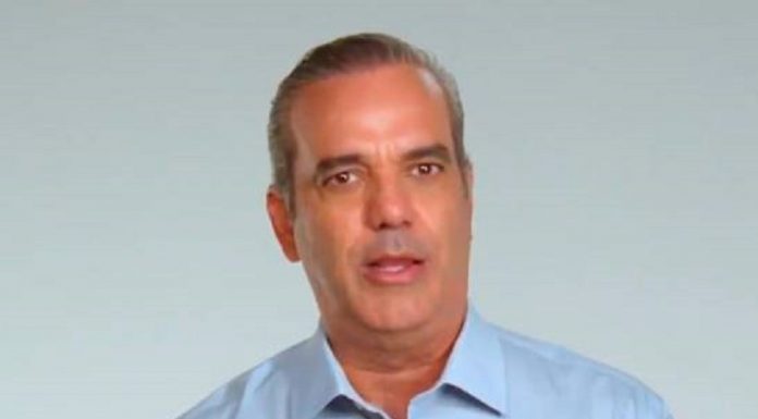 Luis Abinader: No estamos en contra de las funditas pero el bono es más digno