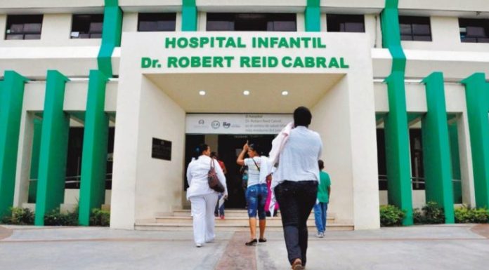 Hospital Robert Reid Cabral está al bordo del colapso, dice su Director