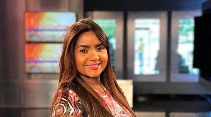 Periodista Rosa Encarnación dice cancelaron a su hermana por represalia tras denuncia