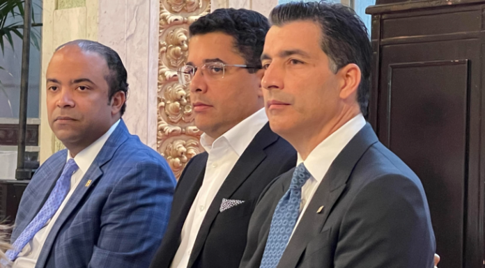 Banreservas celebra en Fitur sus 80 años con gastronomía, moda y música dominicanas