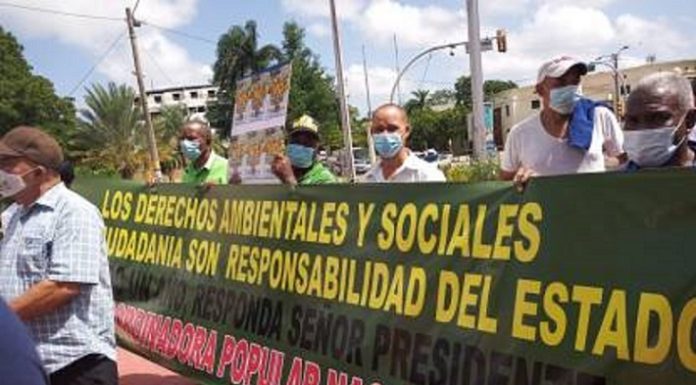 Seccional Alianza País en New York exige salida de la Belfond de Barahona