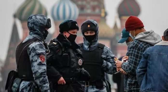 Ucrania pide a sus ciudadanos que salgan inmediatamente de Rusia