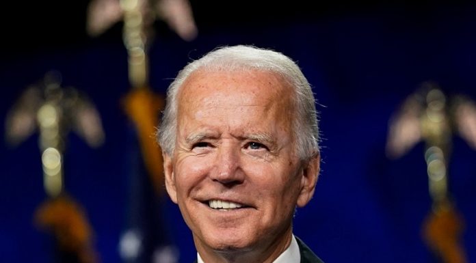 Cinco congresistas demócratas exigen a Joe Biden que se retire