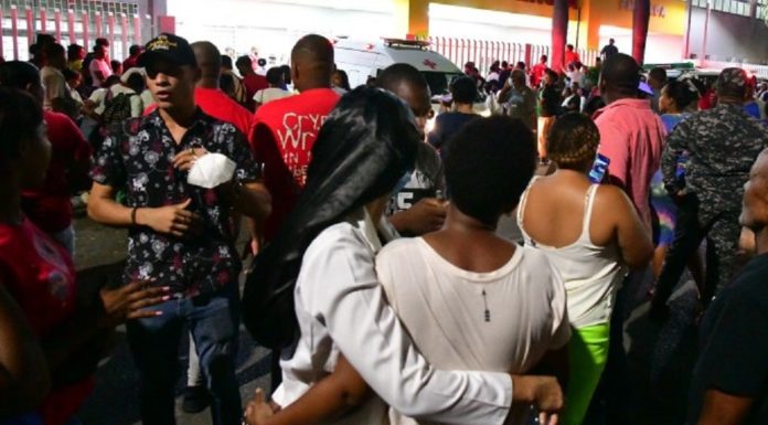 Autoridades de San Cristóbal se reúnen con familiares víctimas de explosión