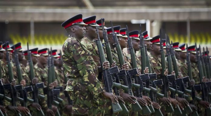 Jefe de la Policía de Haití visita Kenia, previo al envío de tropas a la misión multinacional
