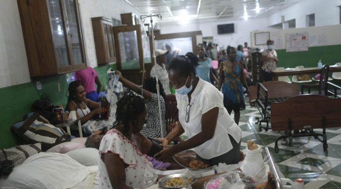 Solo hay 3 hospitales operando en Puerto Príncipe; 18 paralizados