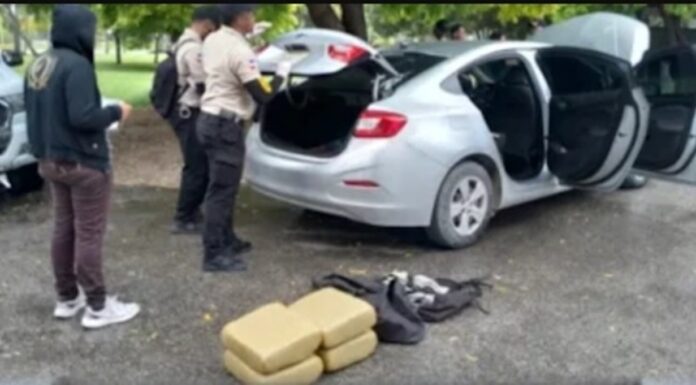 Arrestan raso del Ejército y otro hombre transportando droga