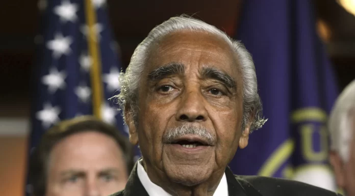 Congresista Adriano Espaillat Pronuncia un Discurso en la Cámara en Memoria de Charles B. Rangel
