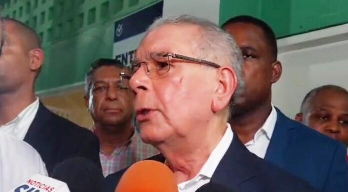 Prefiere Abinader vaya al PLD; rechaza reuniones conjuntas