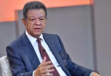 Leonel opina sector eléctrico no recibe «inversiones necesarias»