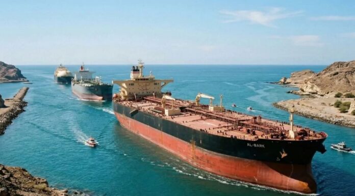 Irán cobrará peajes a barcos crucen el estrecho de Ormuz