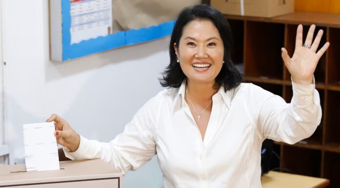 PERU: Keiko Fujimori gana la presidencia, según pie de urna