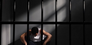 Liberan hombre que pasó casi 20 años en prisión preventiva