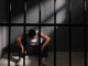 Liberan hombre que pasó casi 20 años en prisión preventiva