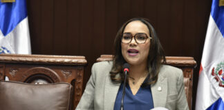 Diputados aprueban reconocimiento para Ramón Orlando, por 50 años en el arte