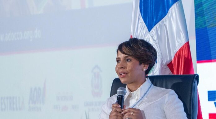 Emery Colomby Rodríguez cuestiona investigaciones del Ministerio Público y advierte que la corrupción no puede perseguirse “a cualquier precio”