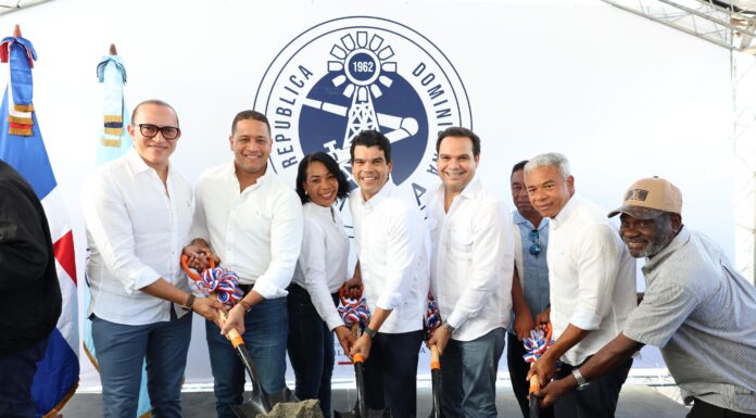 Wellington Arnaud inicia construcción del alcantarillado sanitario de El Córbano, provincia San Juan