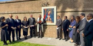 Presidente Abinader llama al pueblo dominicano a orar por salud papa León XIV